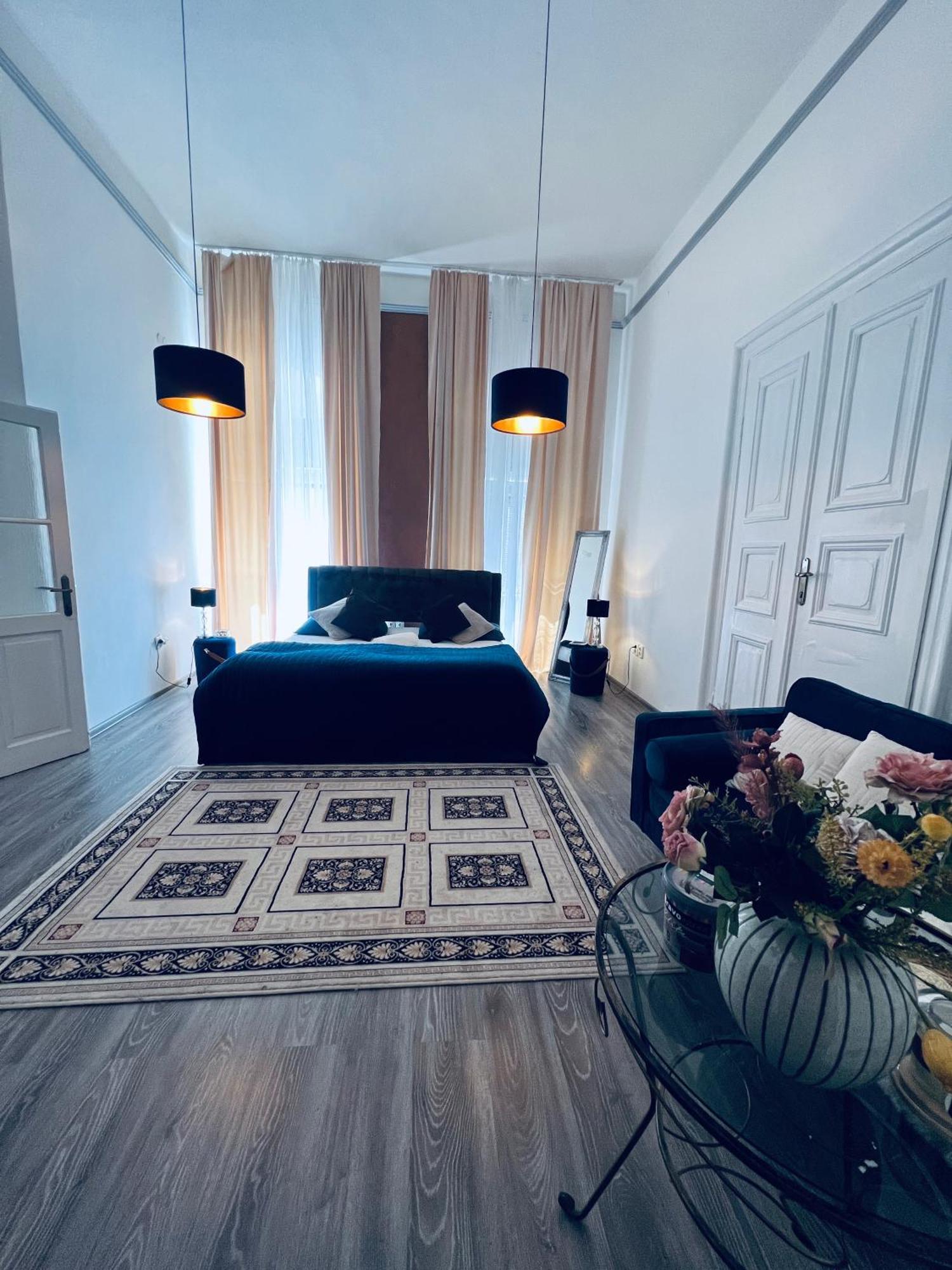 Csaky Palace 3 Bratislava Apartment Bagian luar foto